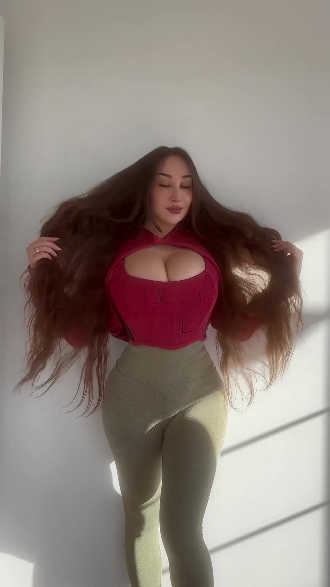 Video 32355 from Louisa Khovanski