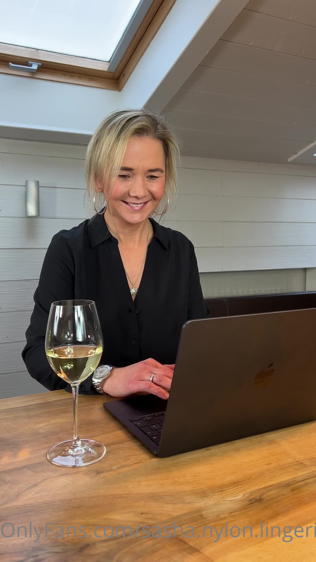 Video 34356 from Sasha Nylon Stockings