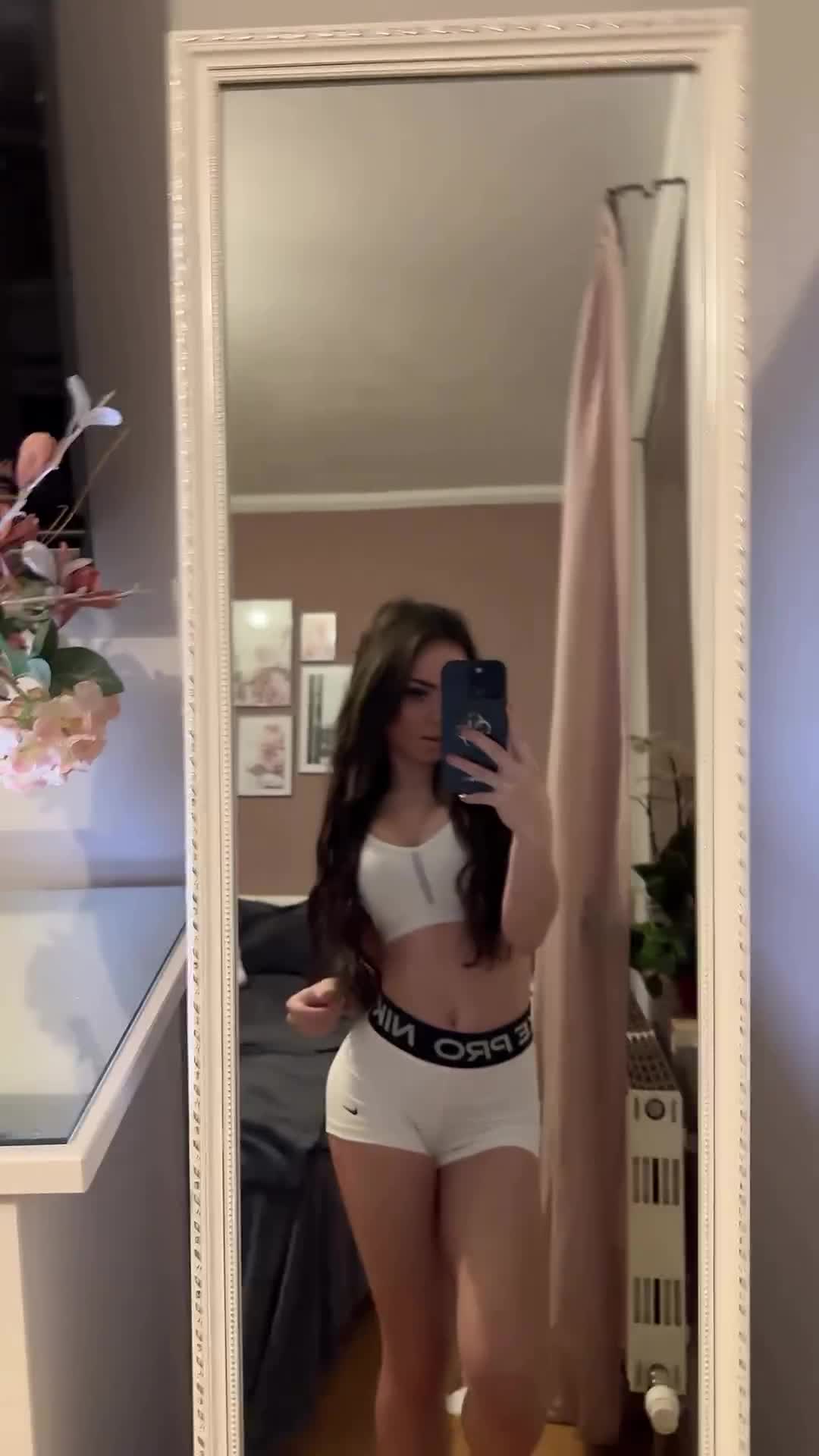 Video 35359 from Doreen Gnadi