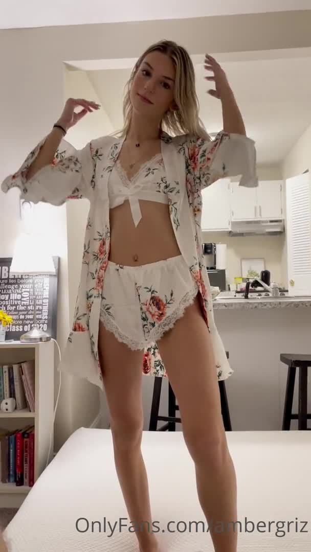 Video 35751 from Ambie Bambi