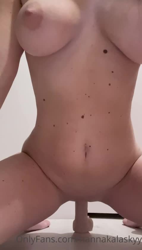 Video 35983 from Hanna Kalasky