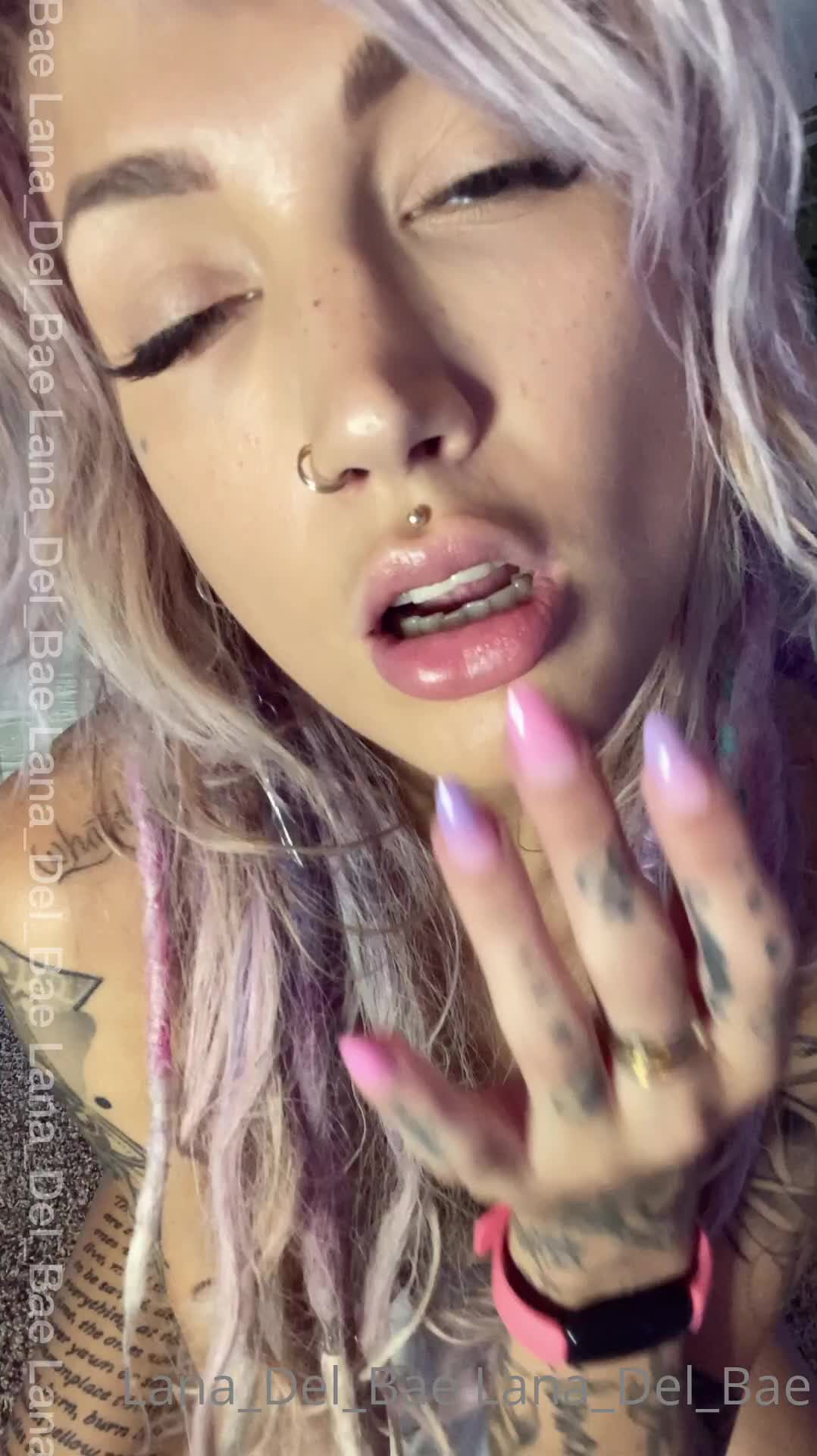 Video 37123 from Lana Del Bae