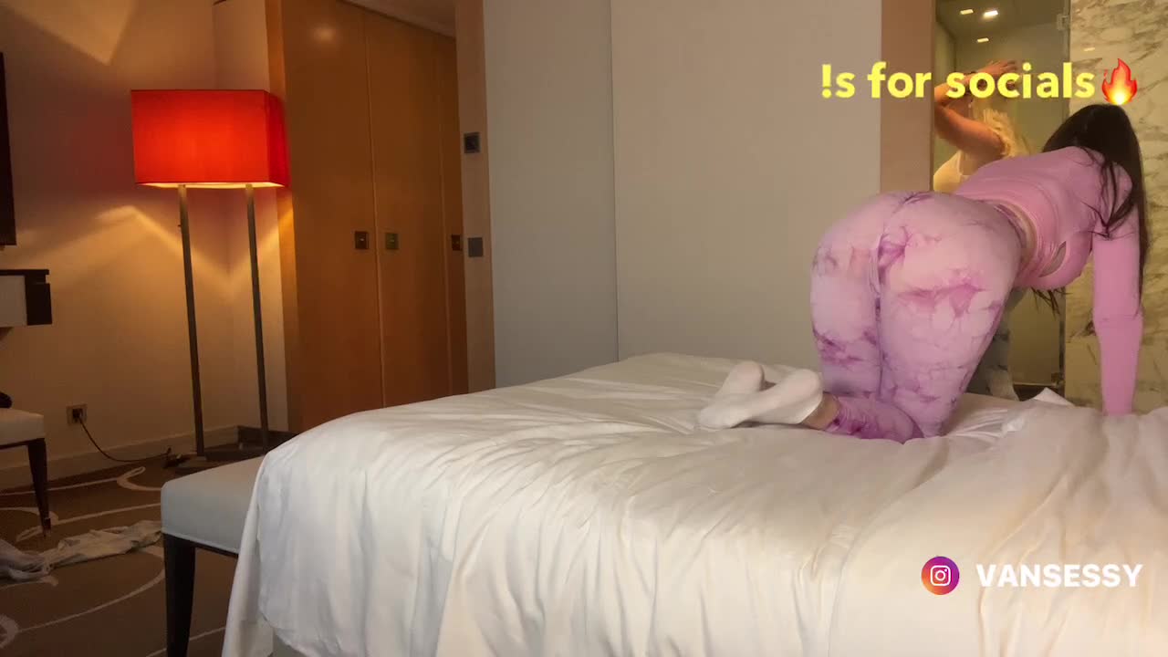 Video 40088 from Vansessy