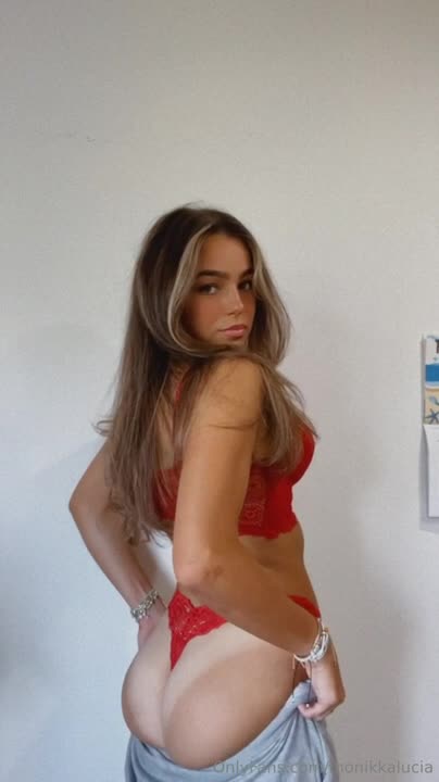 Video 45513 from Monika Lucia Mancini