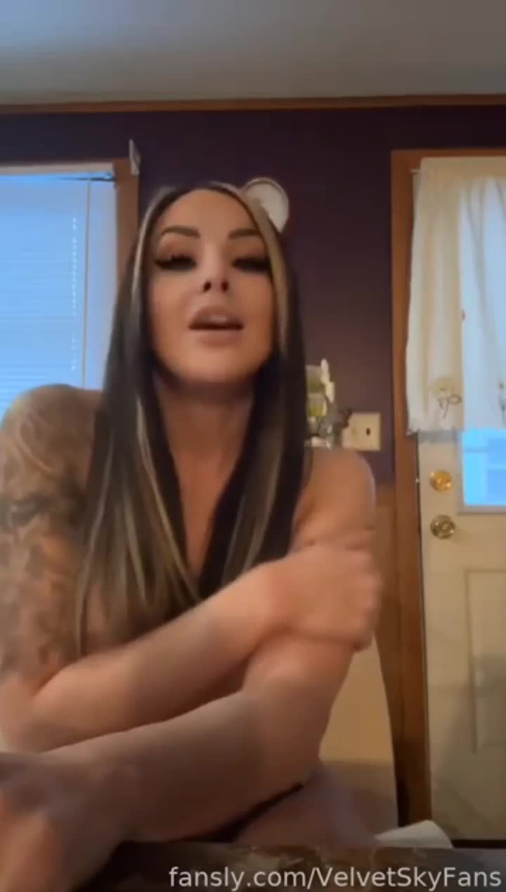 Video 48369 from Velvet Sky