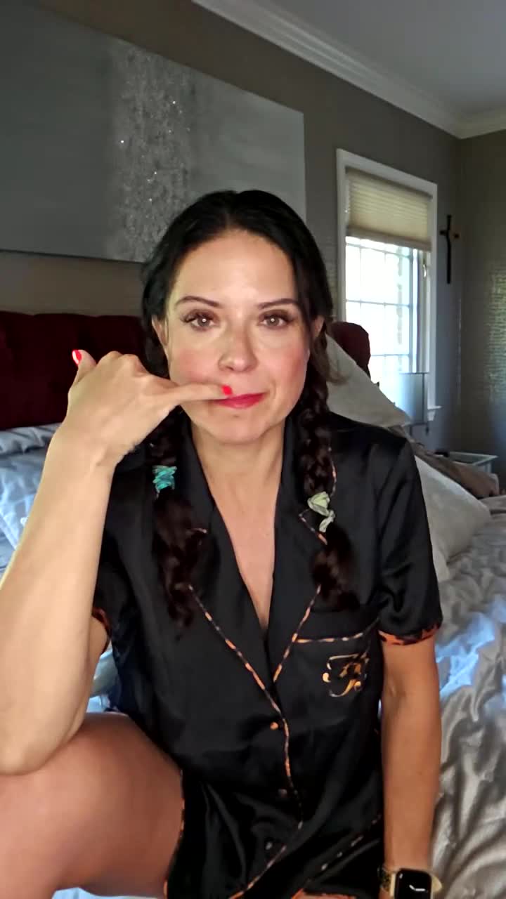 Video 49264 from Mrs. Poindexter