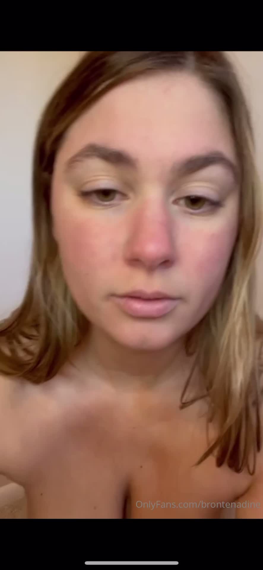 Video 49618 from Nadine Brontë