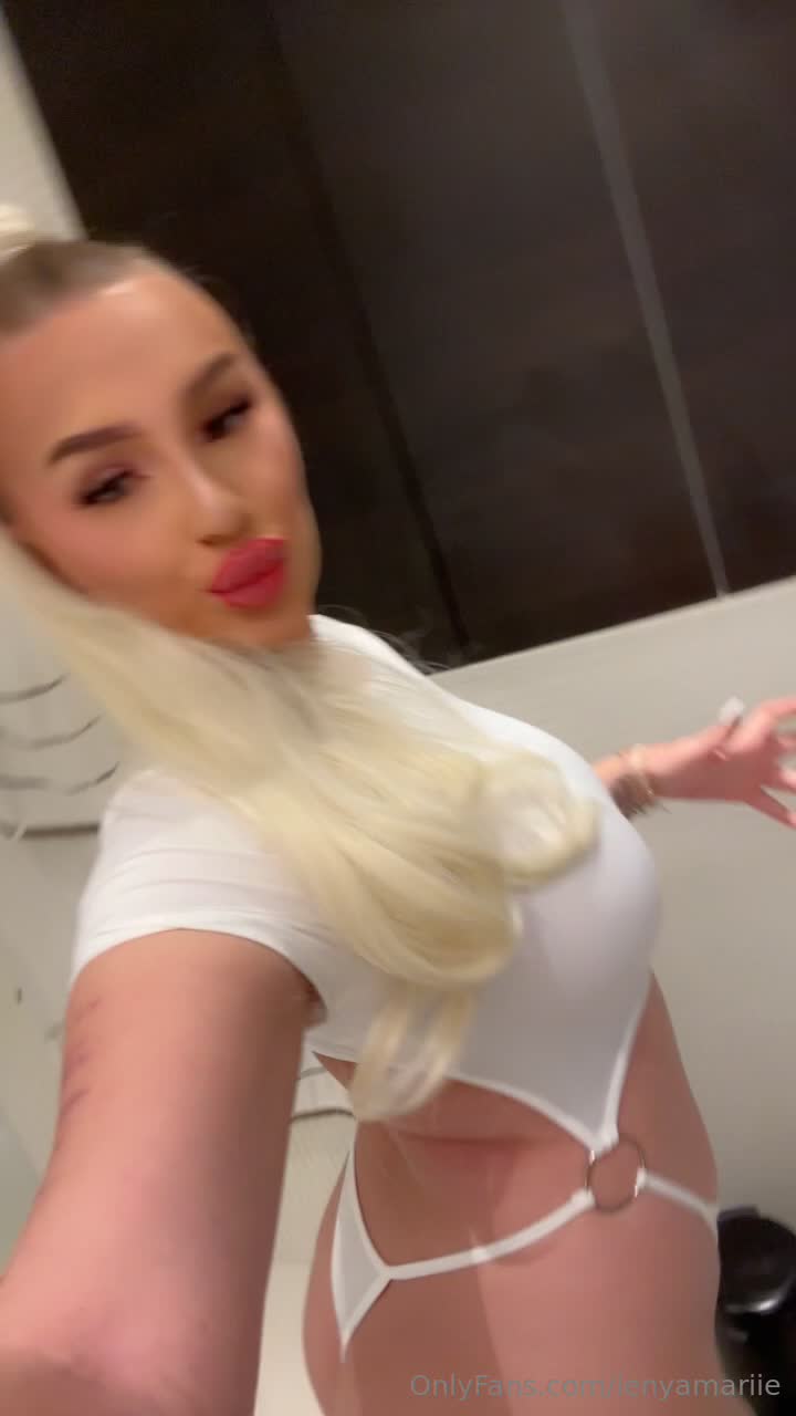 Video 50618 from Lenya