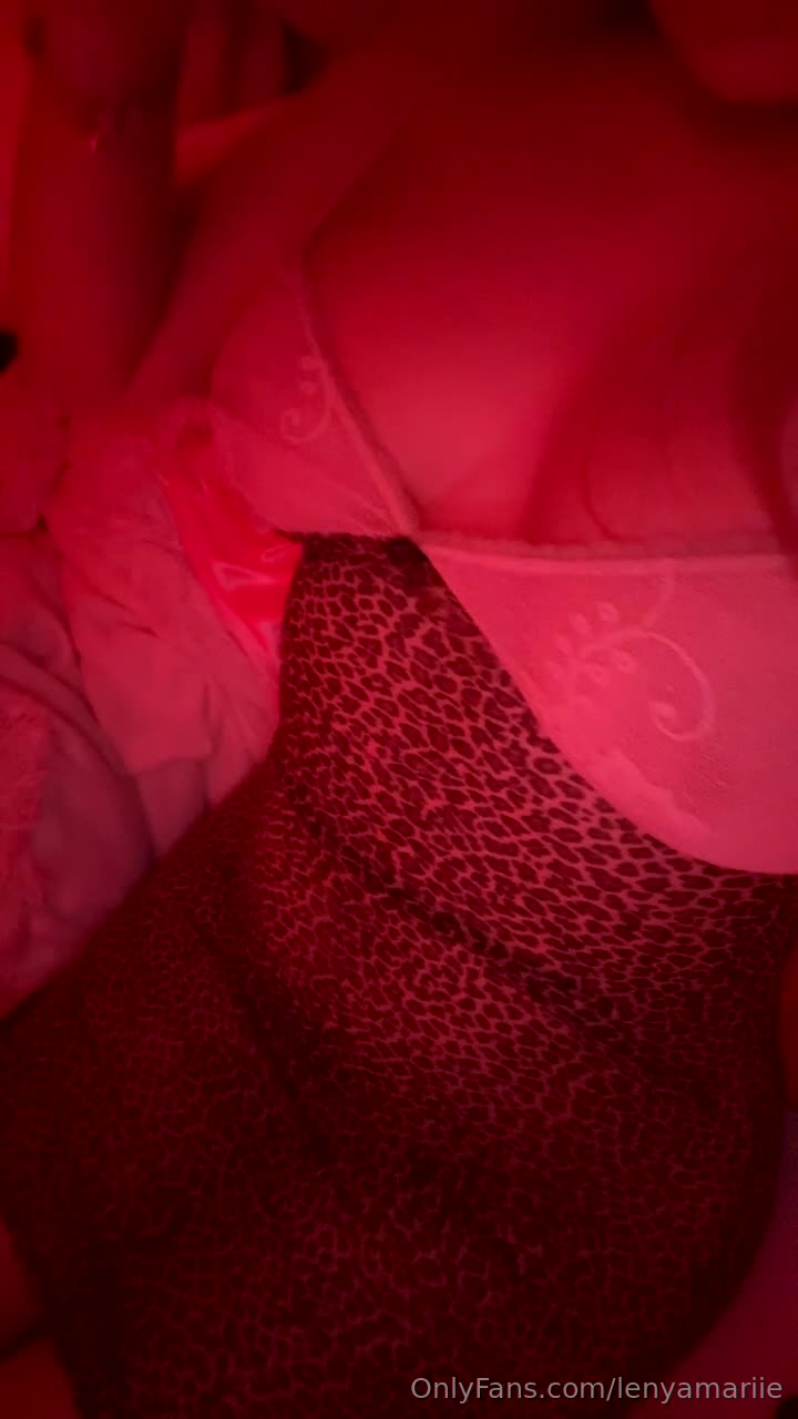 Video 50621 from Lenya