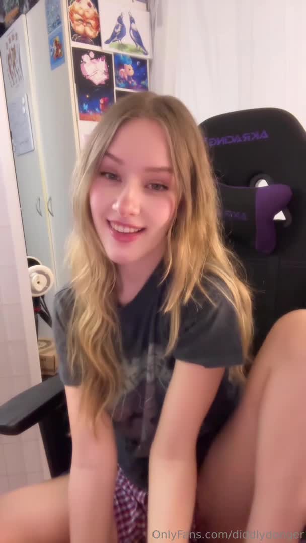 Video 50688 from Diddlydonger