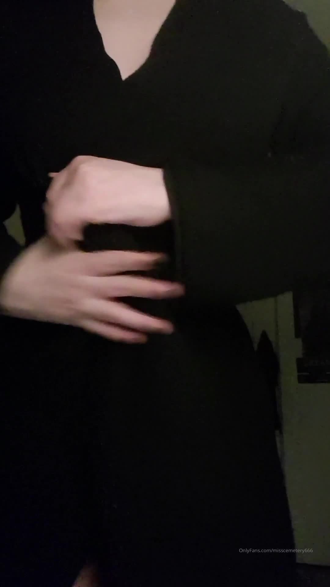 Video 51300 from Misscemetery666