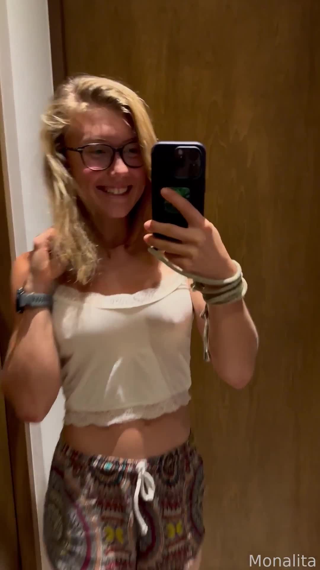 Video 107697 from Mona Huygelen