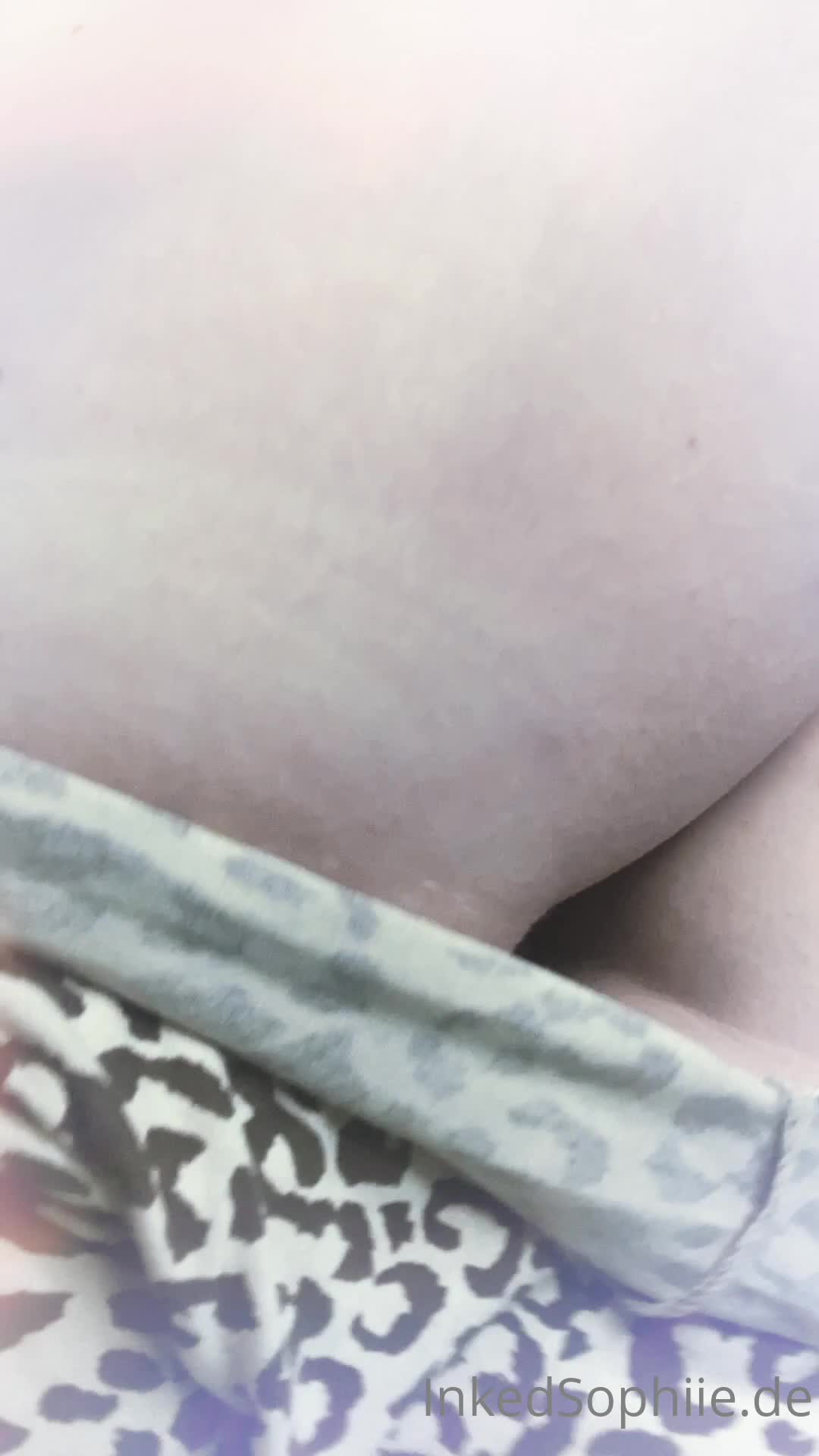 Video 112510 from InkedSophiie