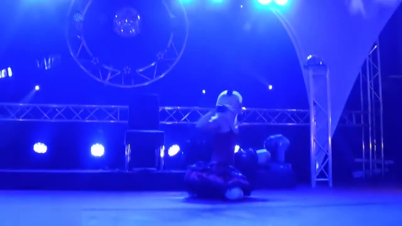 Video 113989 from Mia Julia Brückner