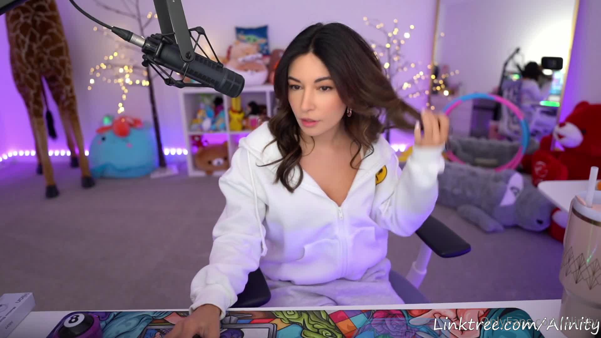 Video 115814 from Alinity