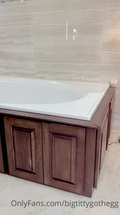 Video 115908 from bigtittygothegg