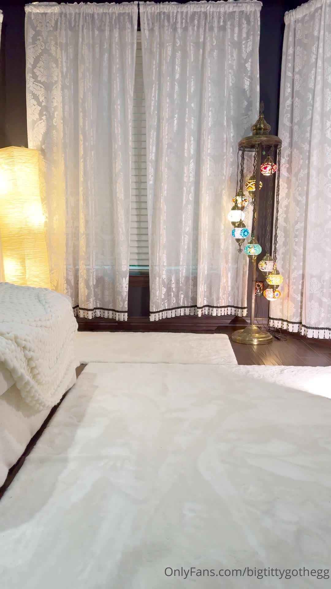 Video 115977 from bigtittygothegg