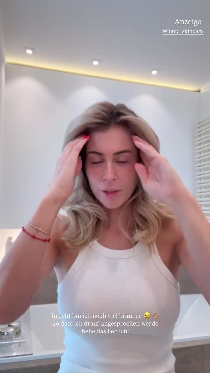 Video 366045 from Mrs. Bella