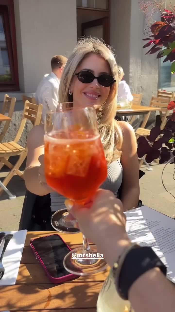 Video 366063 from Mrs. Bella