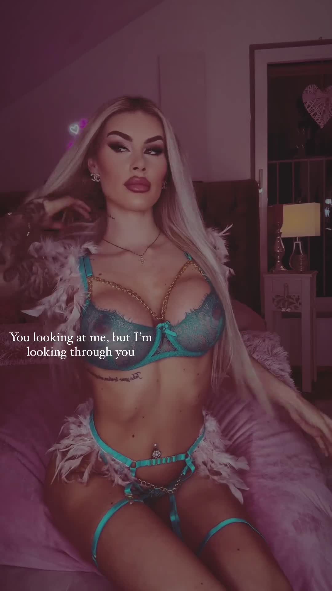 Video 366155 from Princess Léonie Alwine