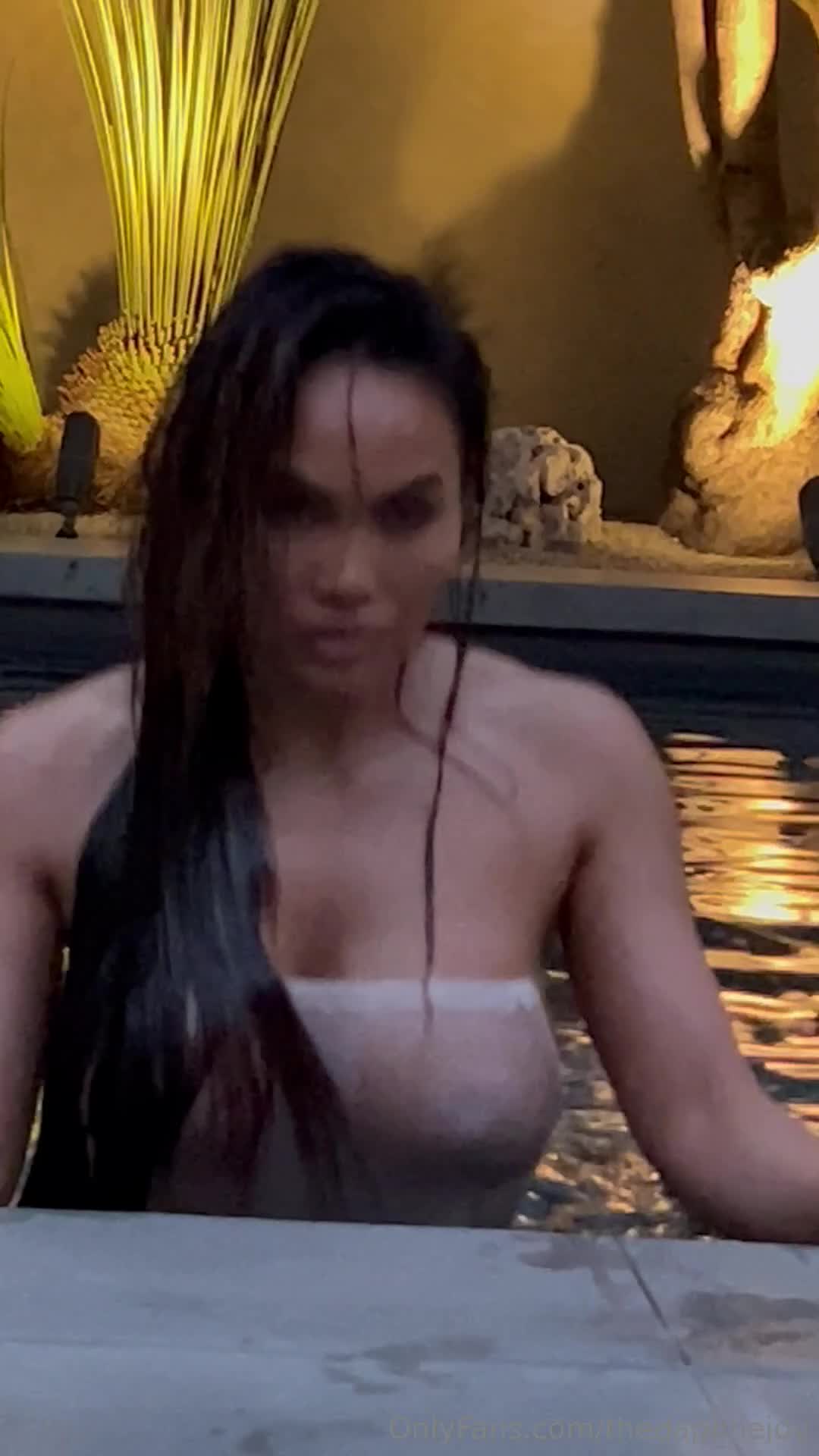 Video 367387 from Daphne Joy