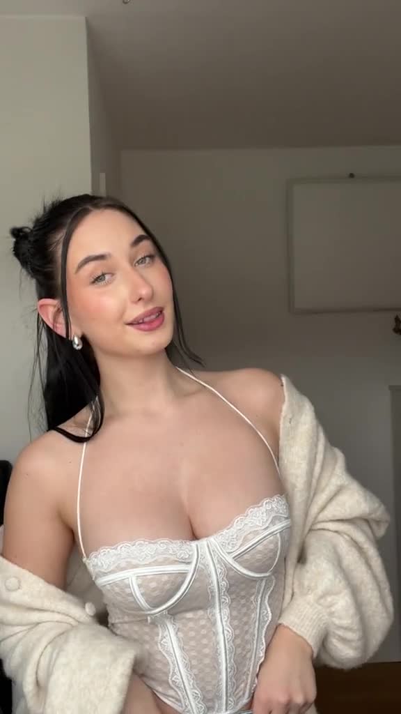 Video 368985 from Samira Lotte