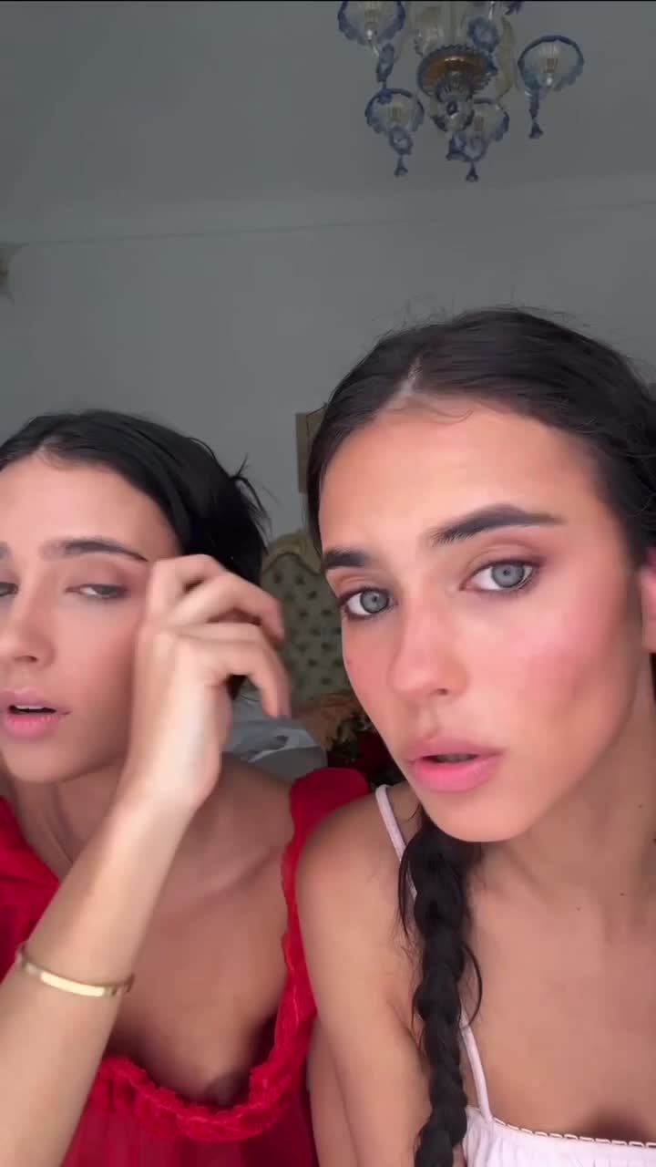 Video 369769 from Herbert Twins