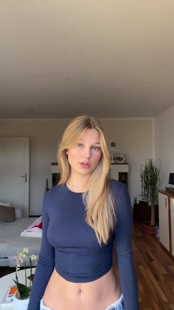 Video 410384 from _marie.lbs