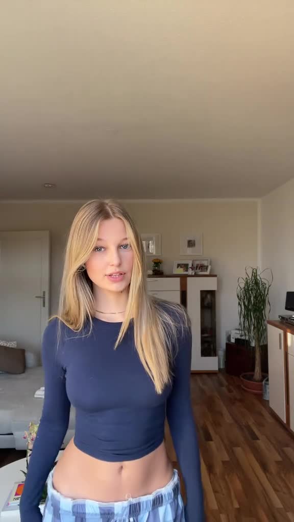 Video 410385 from _marie.lbs