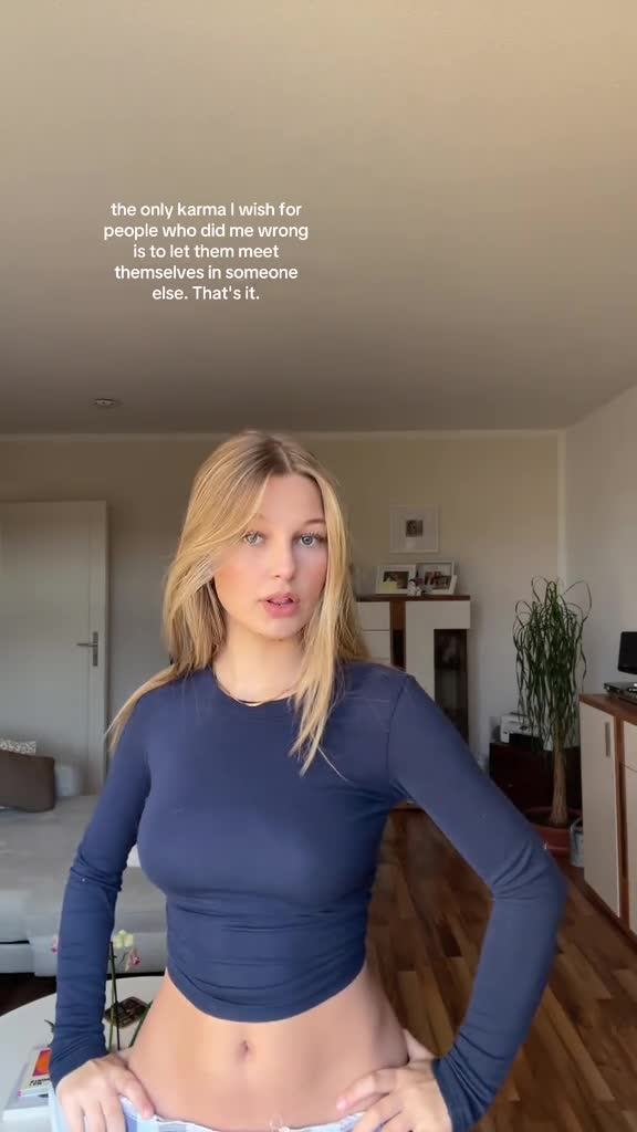 Video 410386 from _marie.lbs