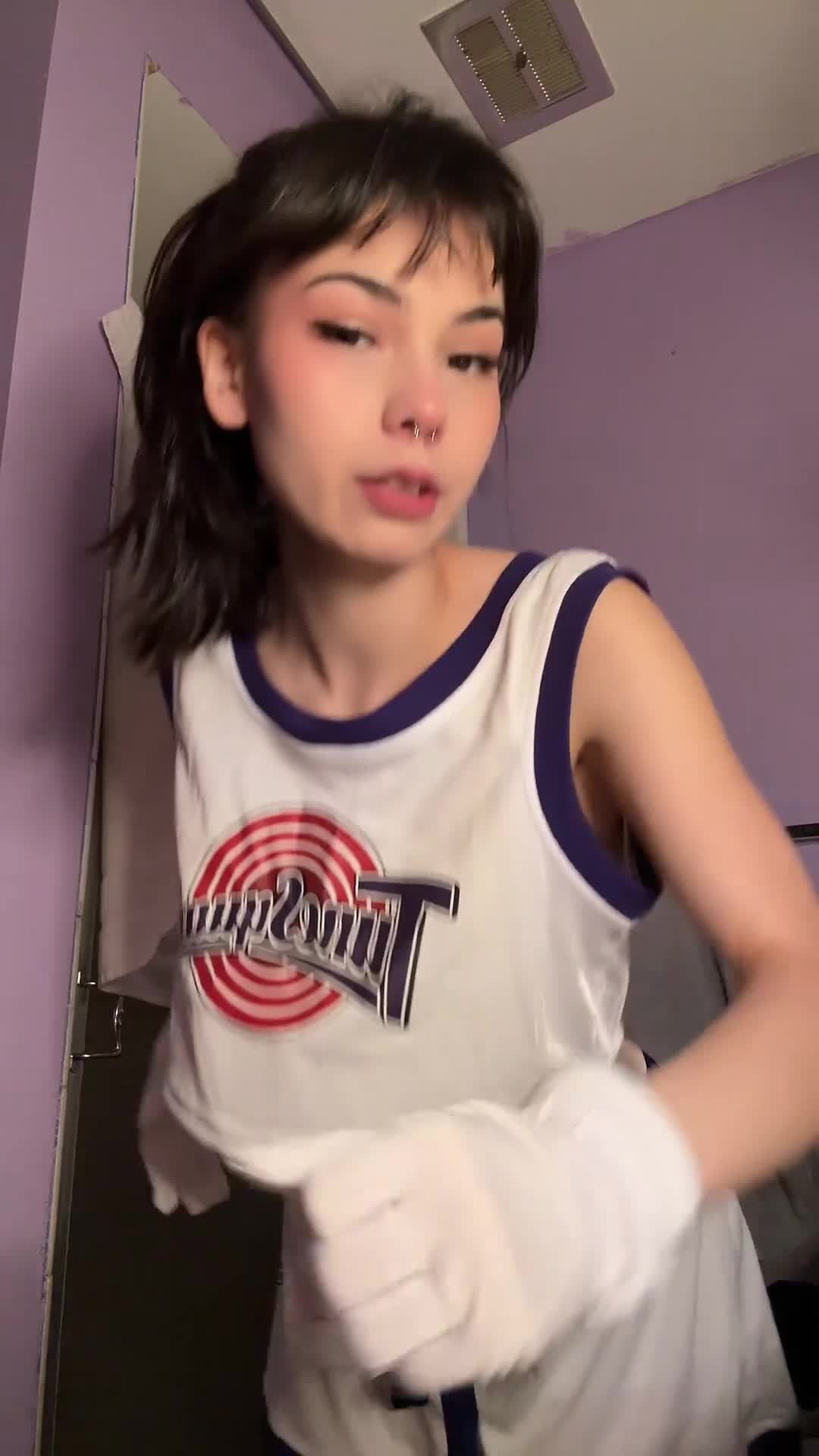 Video 411410 from Charlize