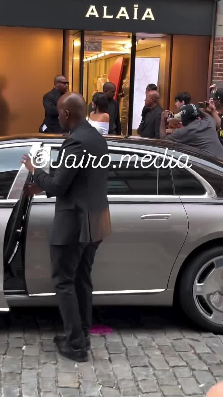 Video 426719 from Bianca Censori