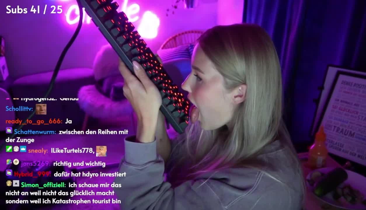 Video 265830 from Cindy (@cirizzzle) / cirizle