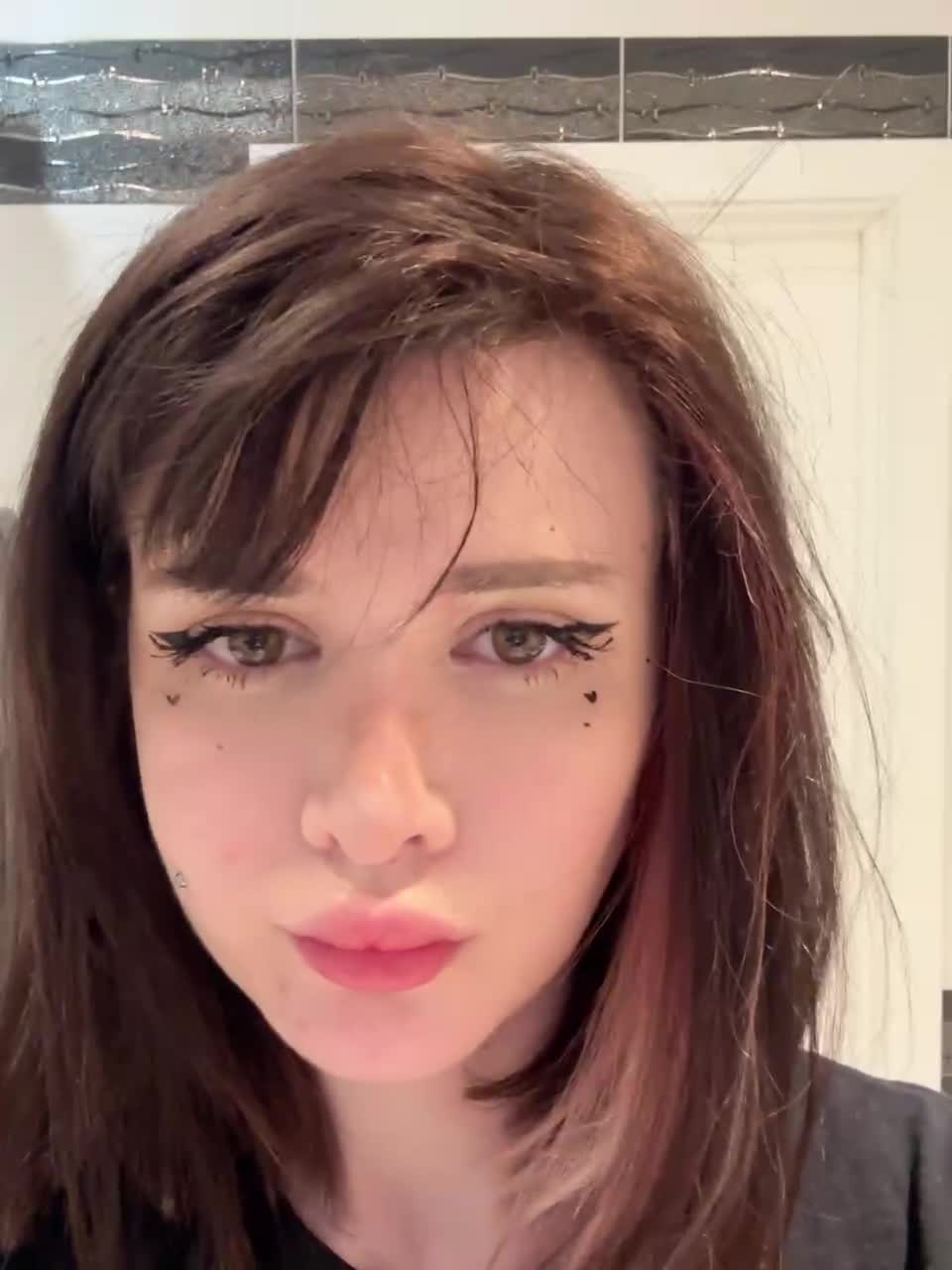 Video 284008 from frauleinmilk / suisaiuwu