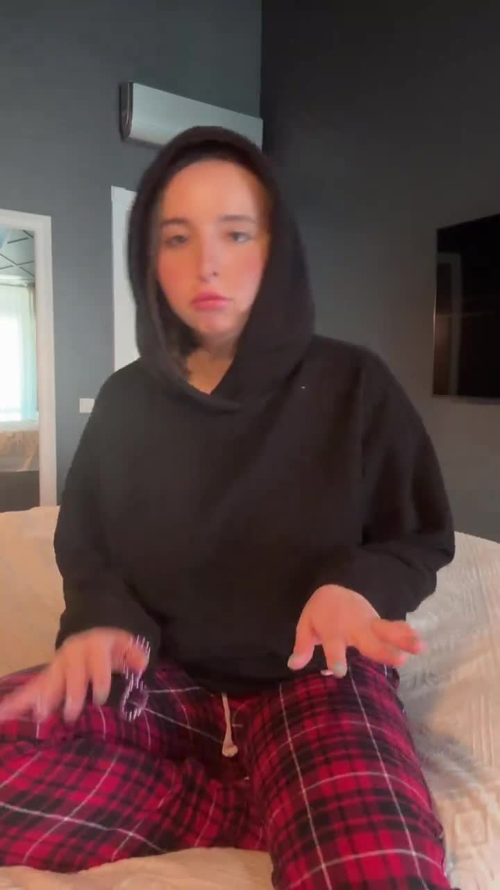 Video 266927 from monamity / monanimity / archlyconsider / enjoysuzanna