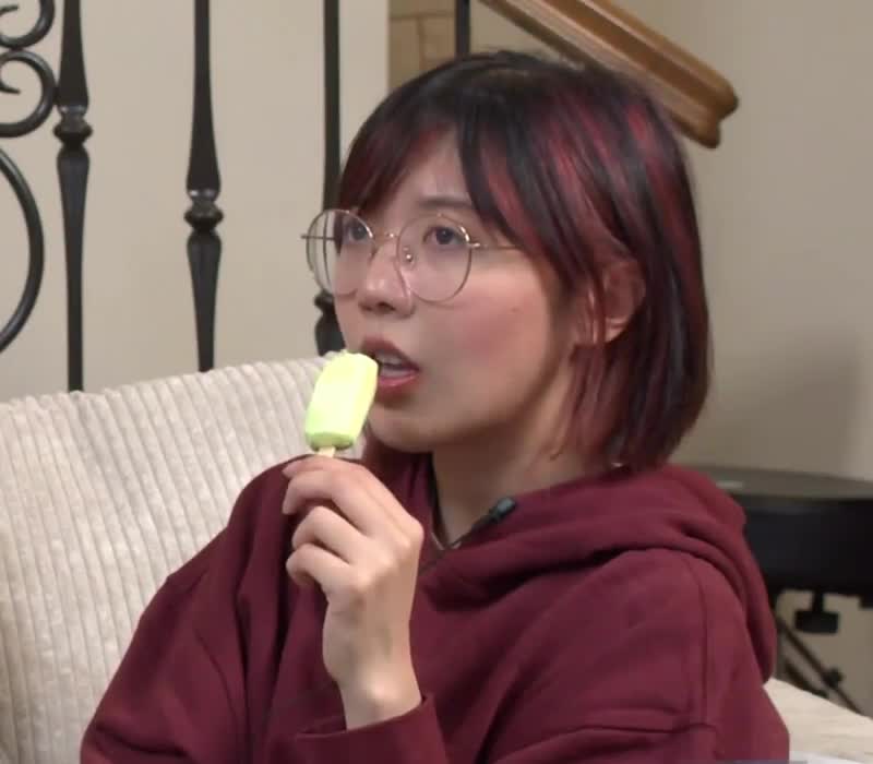 Video 434086 from LilyPichu