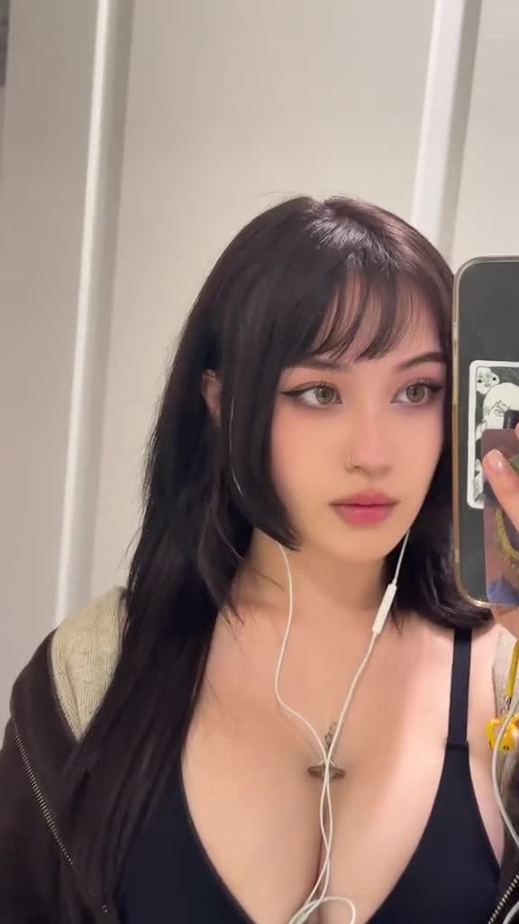 Video 267595 from JadeyAnh | vylerria