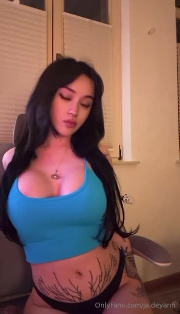 Video 267615 from JadeyAnh | vylerria