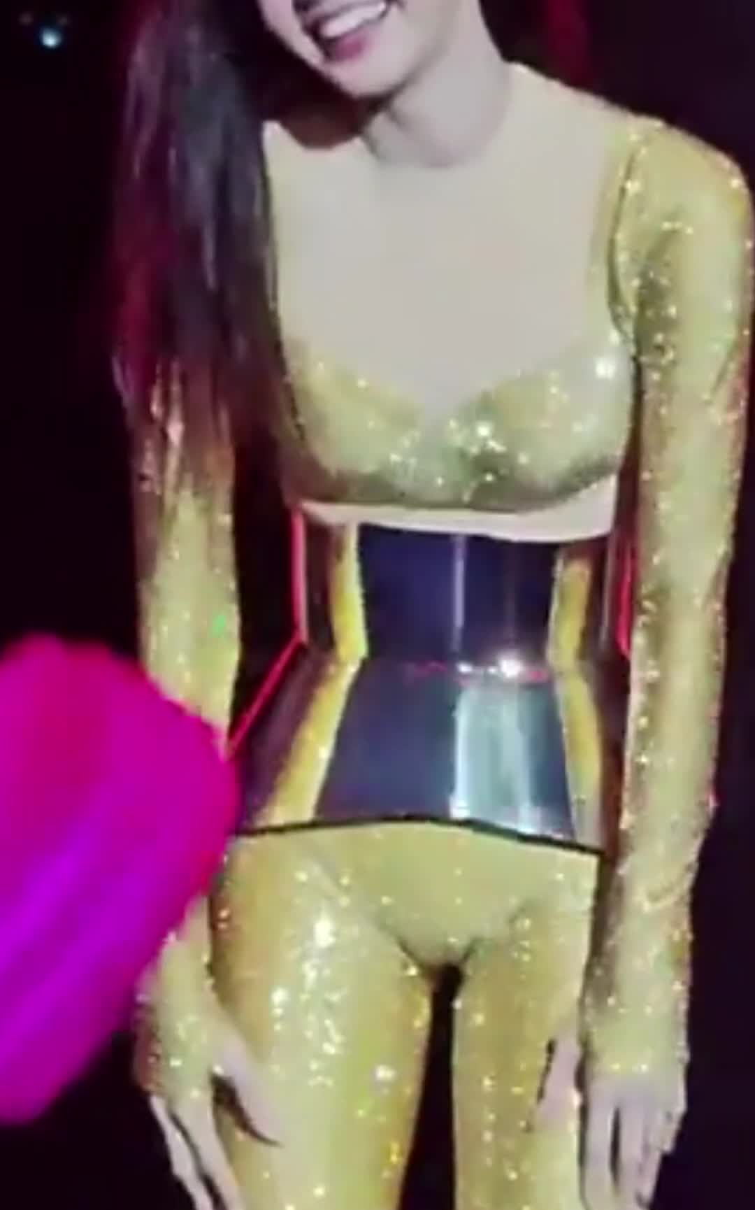 Video 267715 from Lisa | BLΛƆKPIИK (Blackpink)