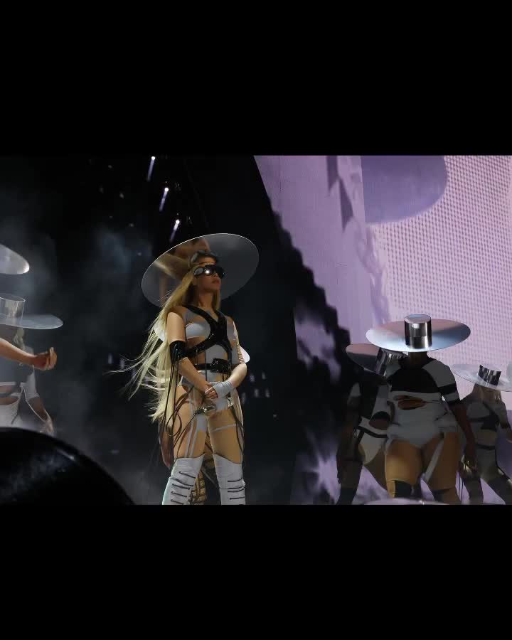 Video 285980 from Beyoncé