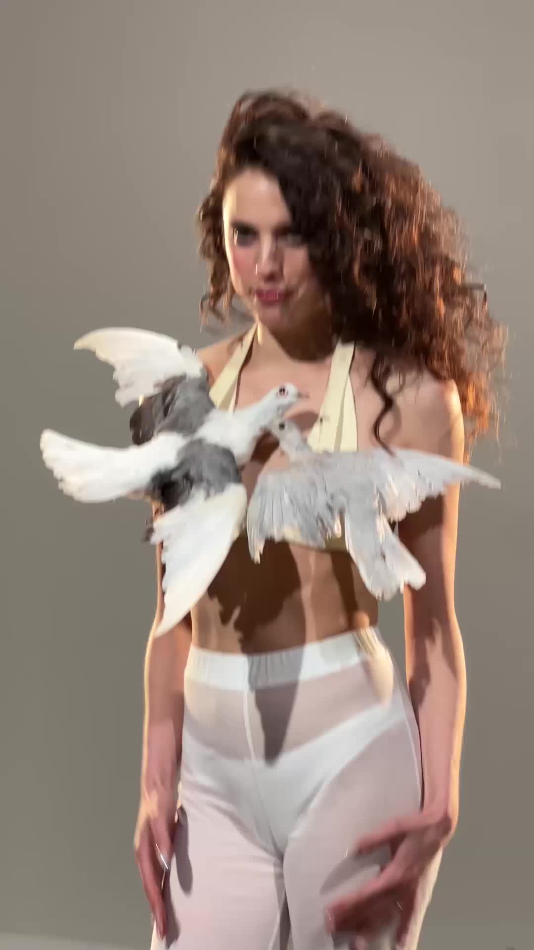 Video 434524 from Margaret Qualley