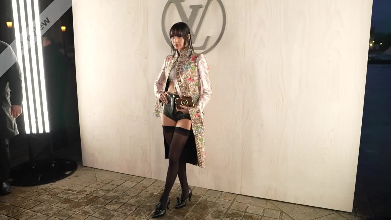 Video 267927 from Lisa | BLΛƆKPIИK (Blackpink)