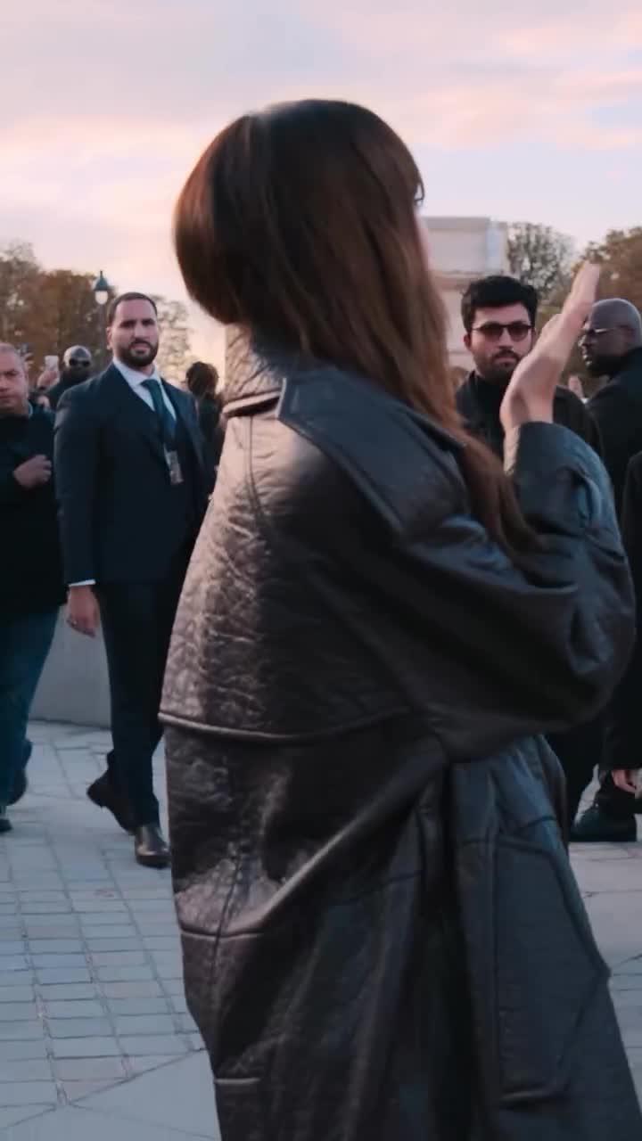 Video 267928 from Lisa | BLΛƆKPIИK (Blackpink)