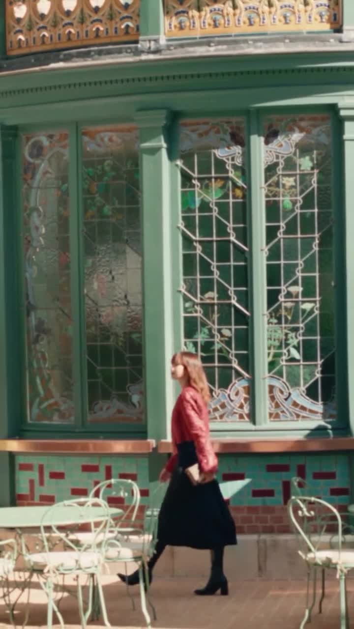 Video 267932 from Lisa | BLΛƆKPIИK (Blackpink)