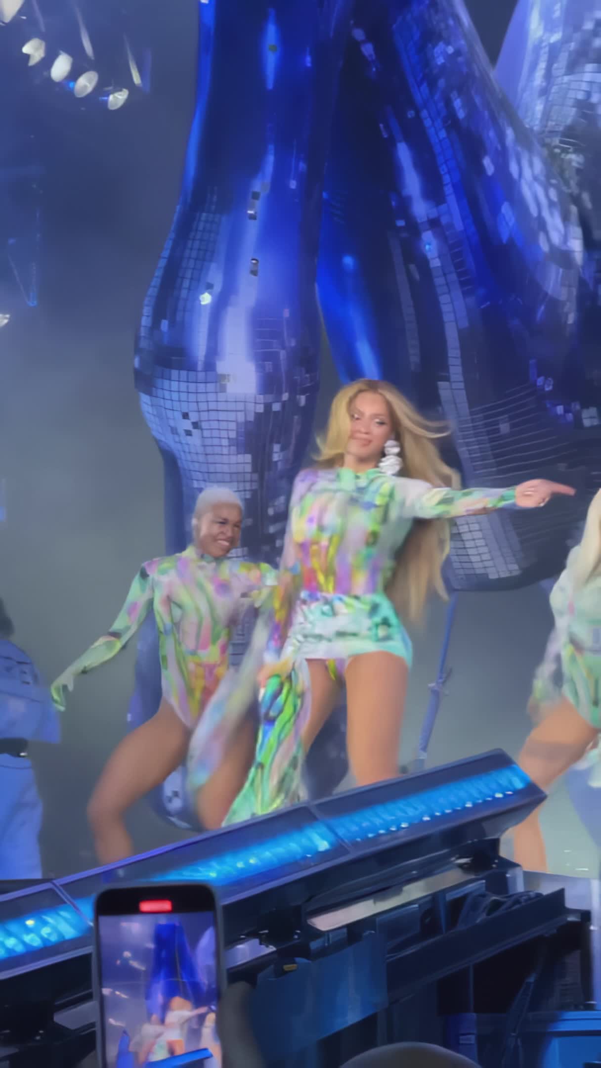 Video 286056 from Beyoncé