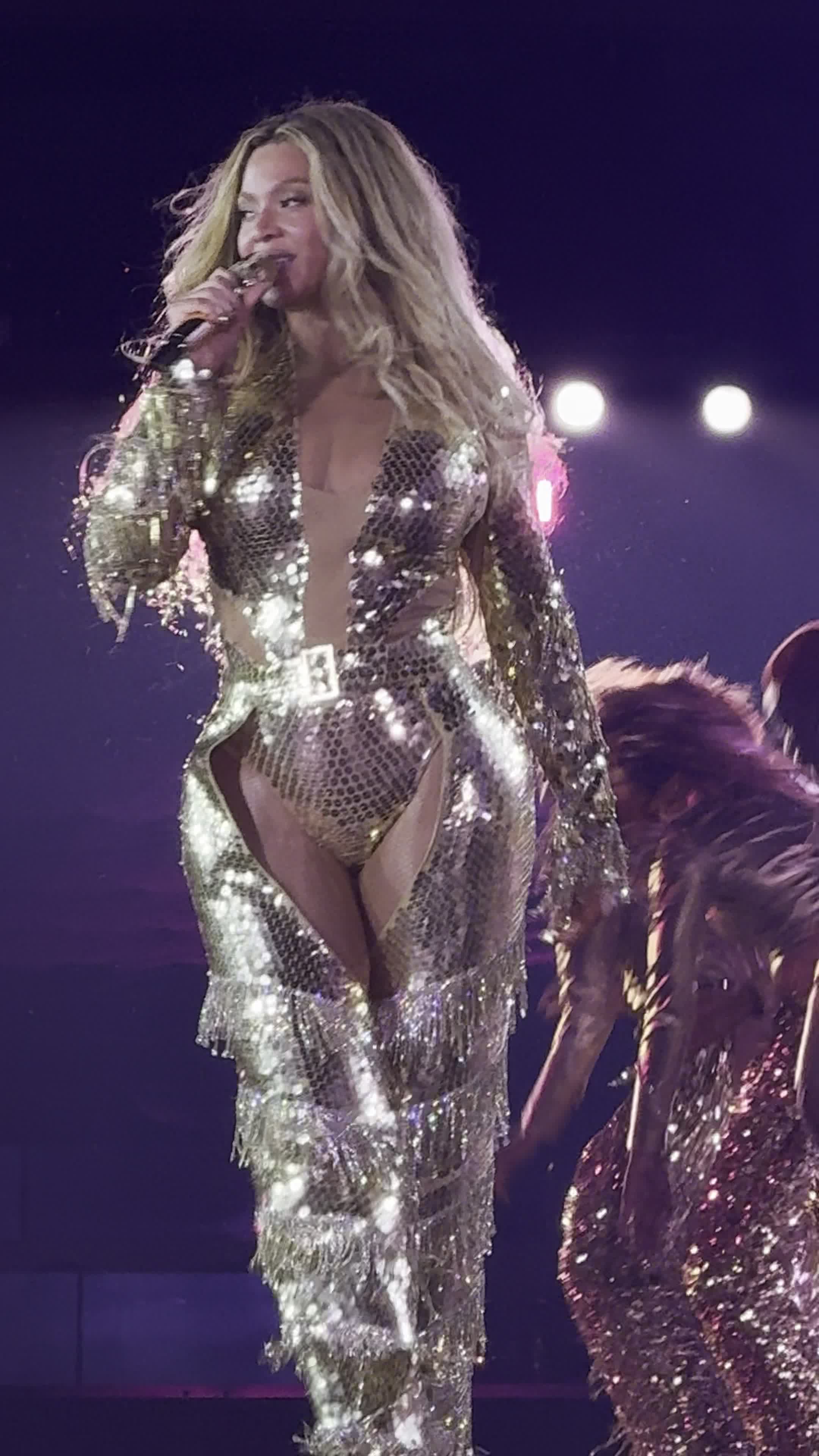 Video 286130 from Beyoncé