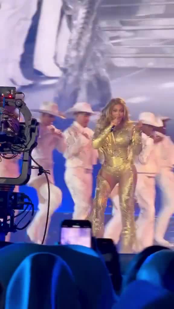 Video 298157 from Beyoncé
