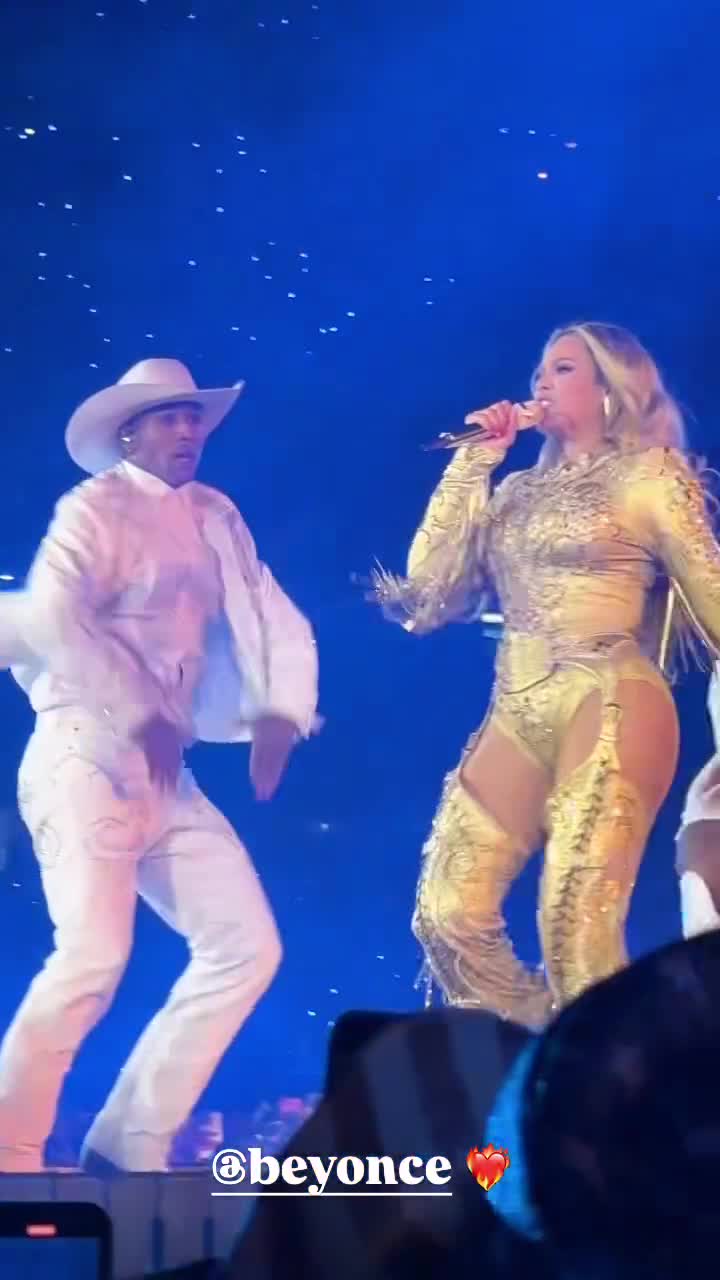 Video 298159 from Beyoncé