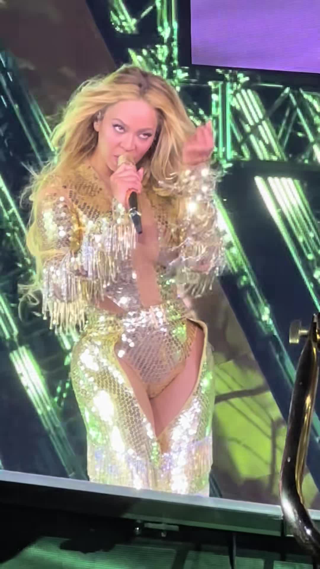 Video 304722 from Beyoncé