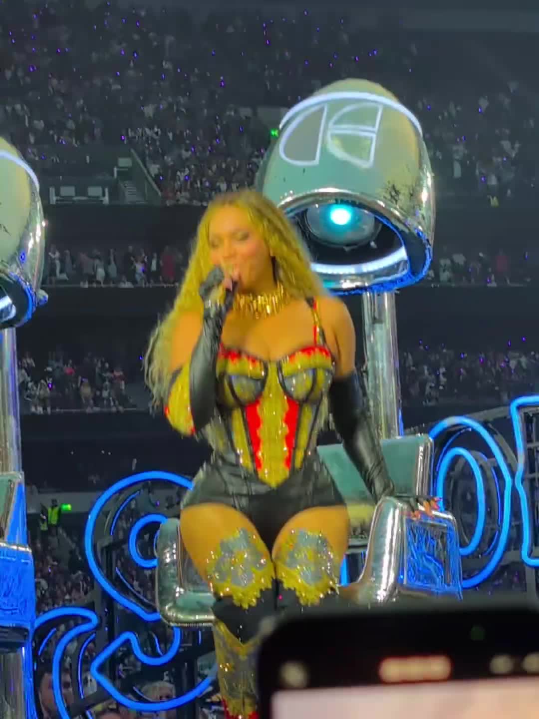 Video 434664 from Beyoncé